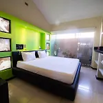 Motel Platinum